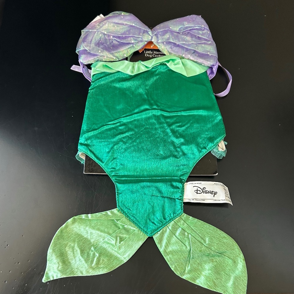 Disney Little Mermaid Dog Costume. Size M. NWT